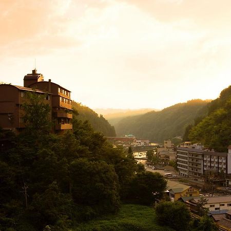 Отель Shinshiyo Хита Экстерьер фото